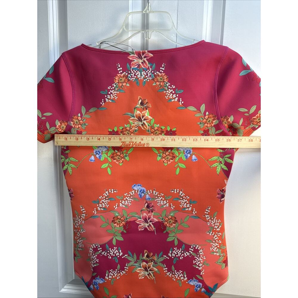 Johnny Was Wave Surf 1 Piece L Zip-Up Bodysuit Neoprene Multicolor Floral NWT - Picture 9 of 10